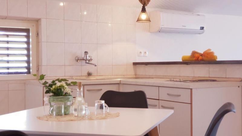 וודיצה Apartment Mirjana מראה חיצוני תמונה